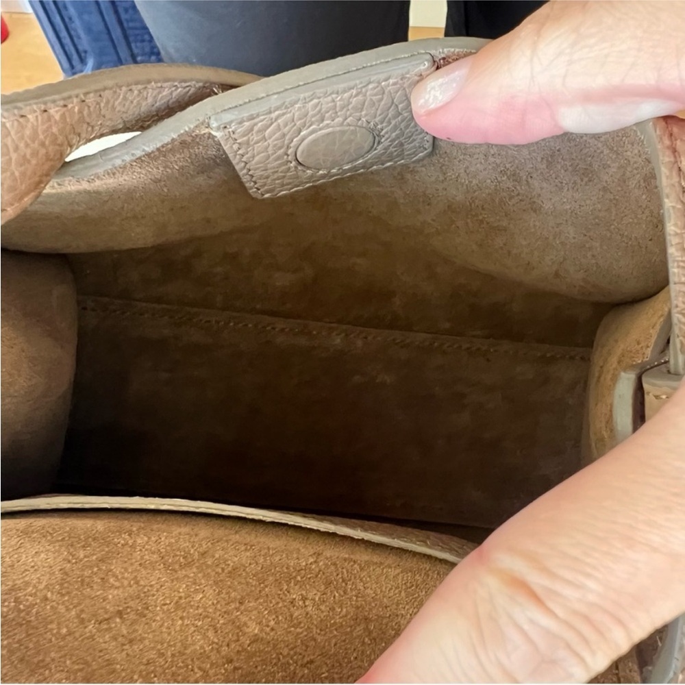 Cuyana Mini Double Loop bag in Cappucino - Picture 8 of 16
